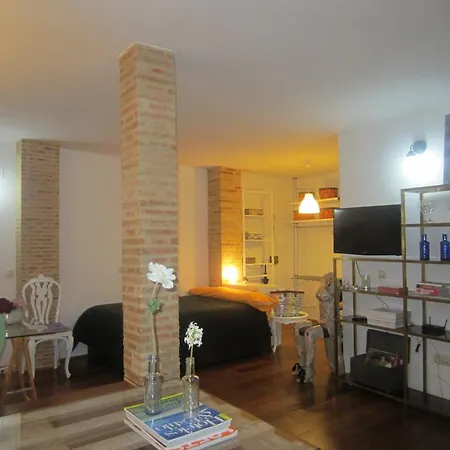 Living Studio Serranos Appartamento
